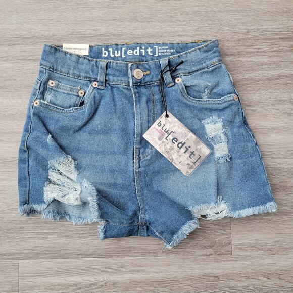 blu[edit] juniors destroyed super high waist denim shortie Size 3 - Picture 11 of 12